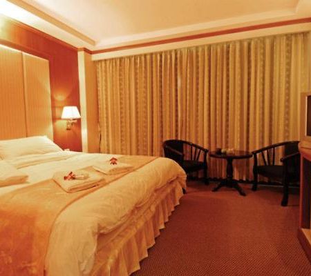 Western Grand Hotel Ratchaburi ภายนอก รูปภาพ